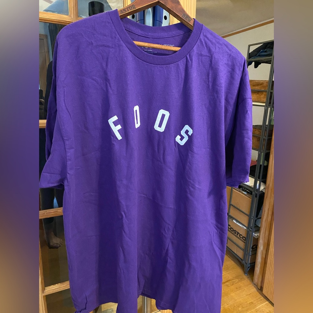 Foo Fighters t-shirt, NWOT

100% cotton

From FF official site in May 2024.
